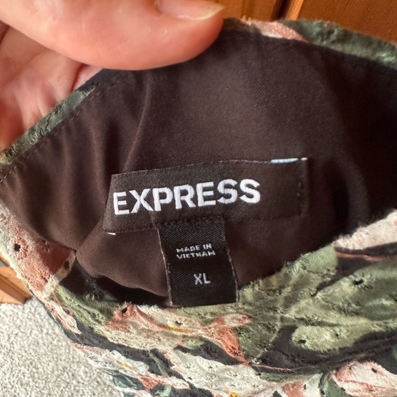 EXPRESS Floral Print Eyelet V-Neck Tie Waist Tiered Trapeze Dress - SZ XL - Picture 4 of 5